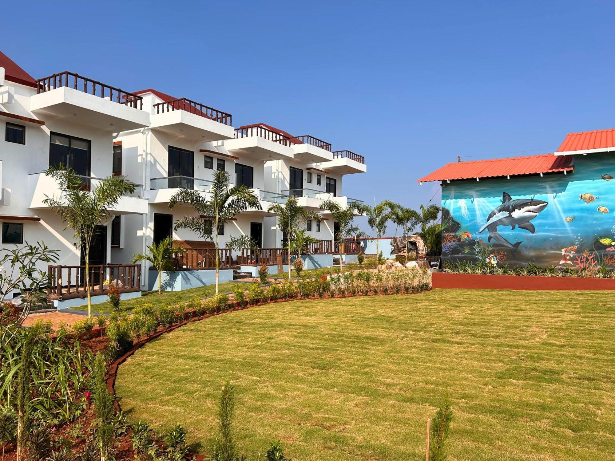 Vengurla Baywatch Resort Bhogave Beach מראה חיצוני תמונה