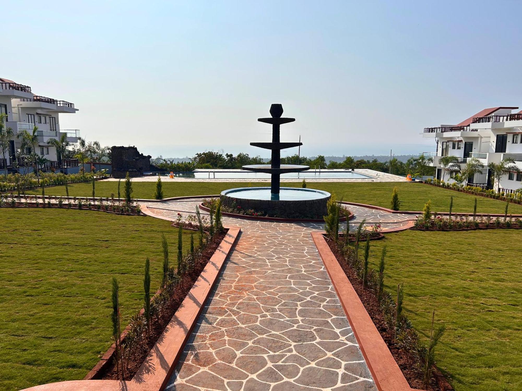 Vengurla Baywatch Resort Bhogave Beach מראה חיצוני תמונה